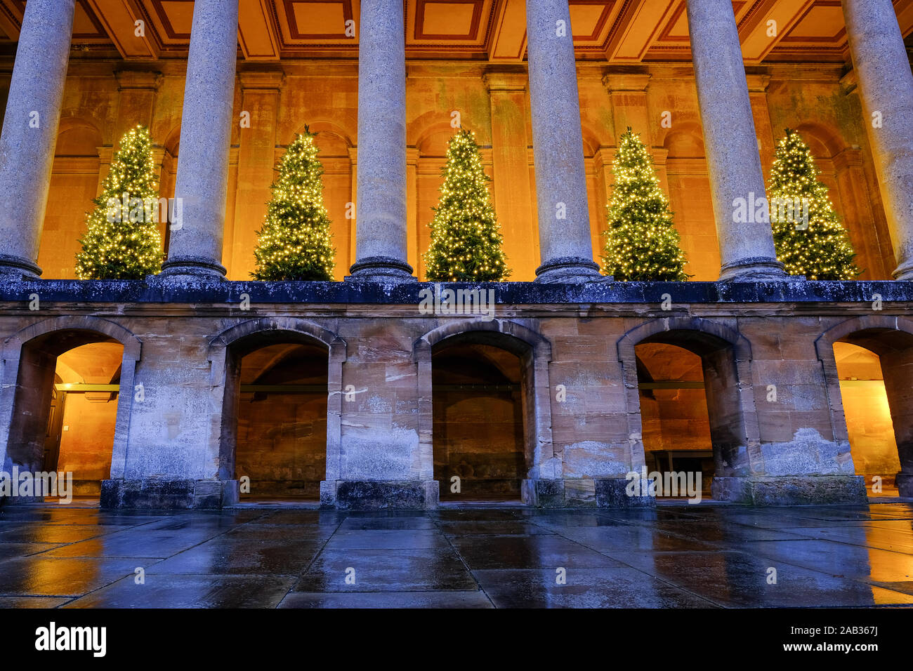 Blenheim palace christmas hires stock photography and images Alamy