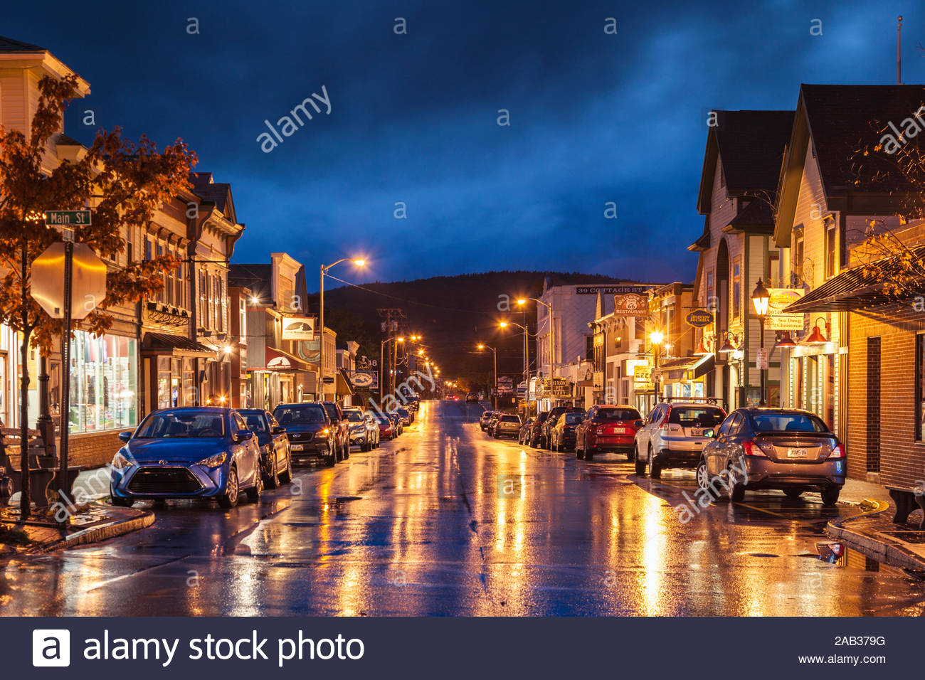 Usa Maine Mt Desert Island Bar Harbor Cottage Street Autumn