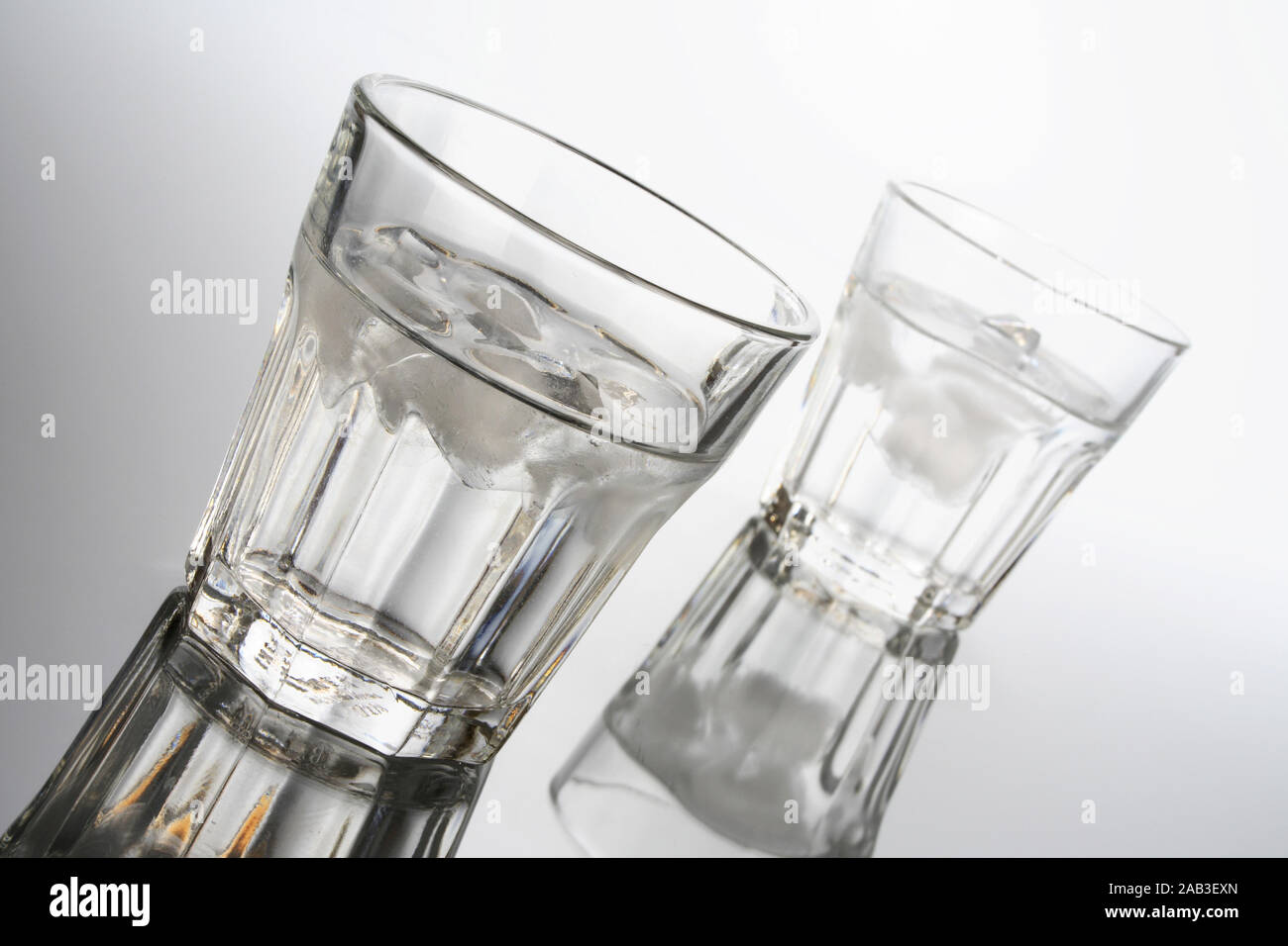 Zwei Glaeser mit Wasser Stock Photo