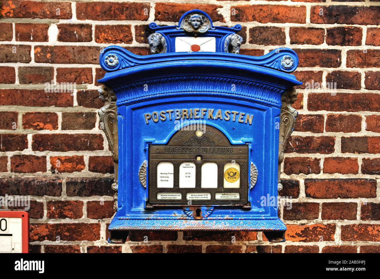 Alter briefkasten hi-res stock photography and images - Alamy