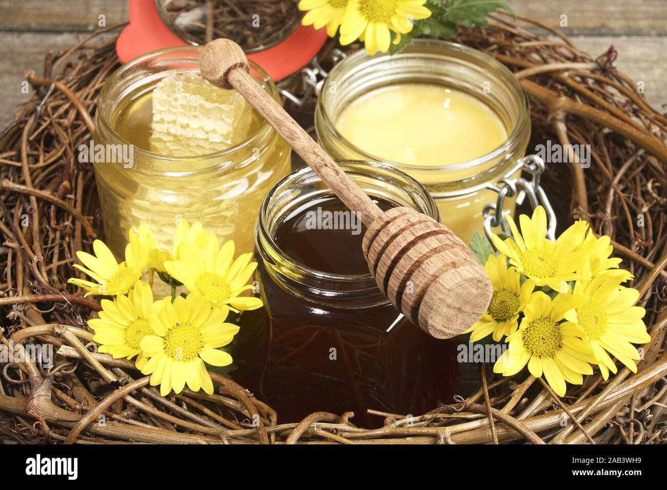 С медовым спасом поздравления. С праздником медовый спас. Медовый спас. С праздником медовый спас. Медовый спас фото.