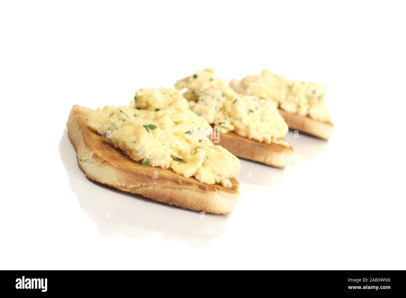 Toastbrot mit Rühreier |Toast with scrambled eggs| Stock Photo
