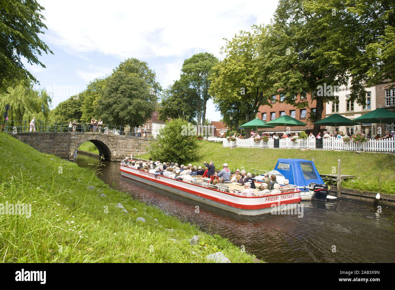 Grachtenfahrt in Friedrichstadt Canal trip in Friedrichstadt Stock