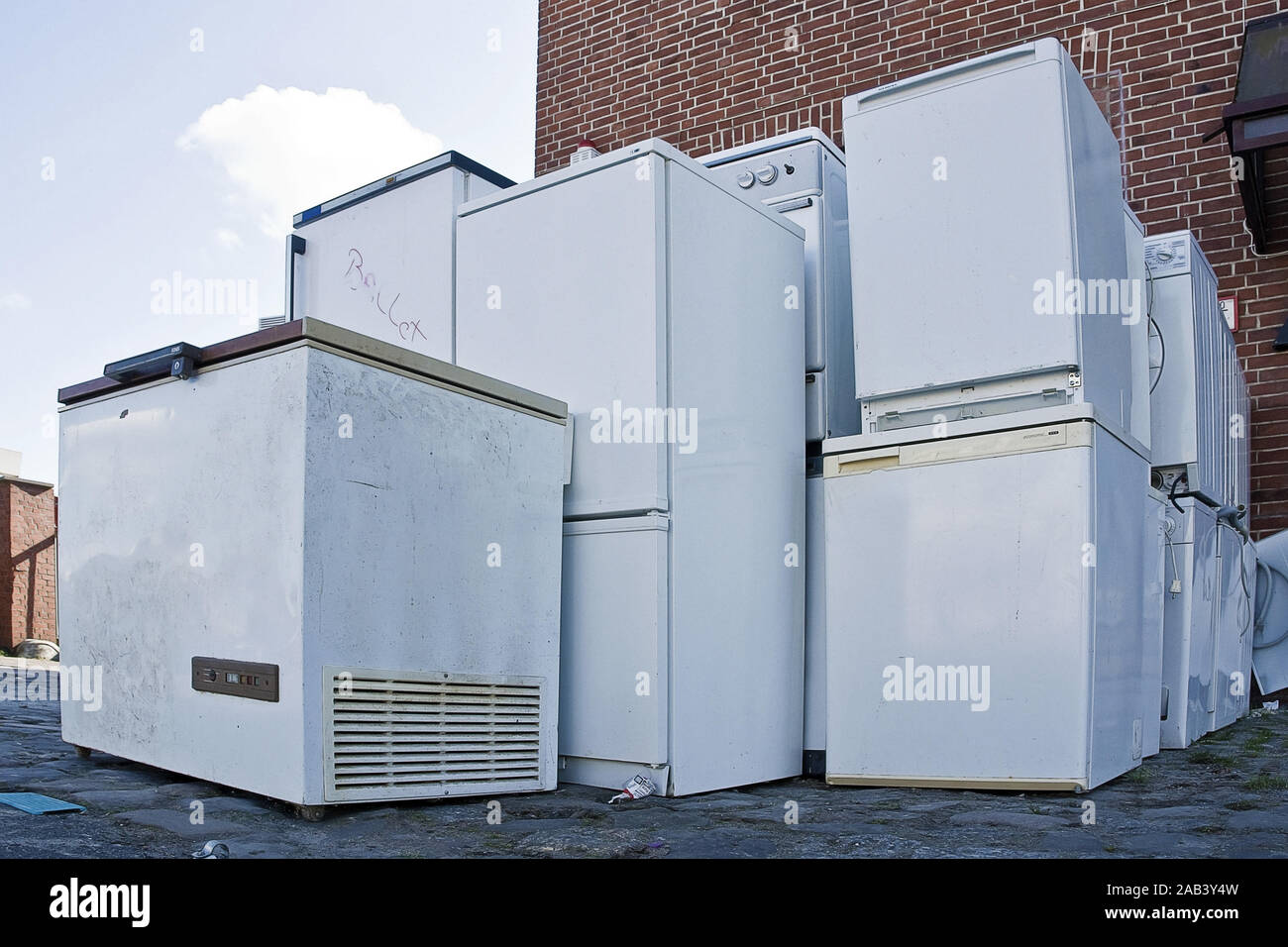 Old Appliances High Resolution Stock Photography And Images Alamy