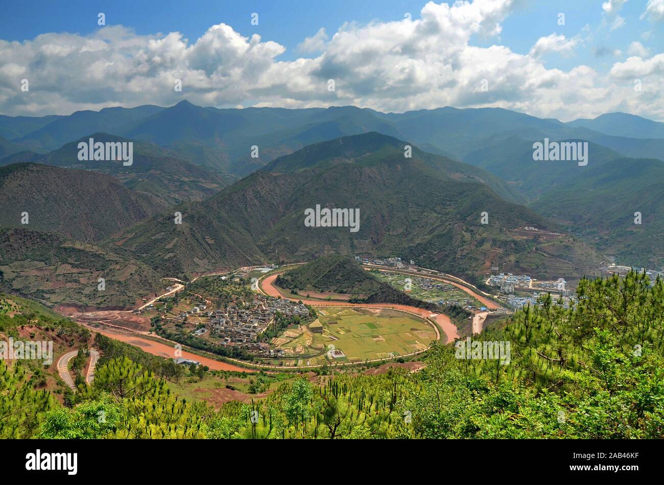Taiji fishing village is situated on a bend of the Bijiang river, near Nuodeng, in Yunlong County , Prefecture of Dali, Yunnan (China) Stock Photo