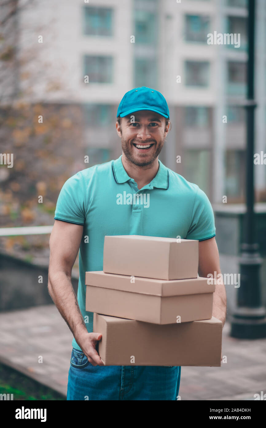 baseball cap shipping box