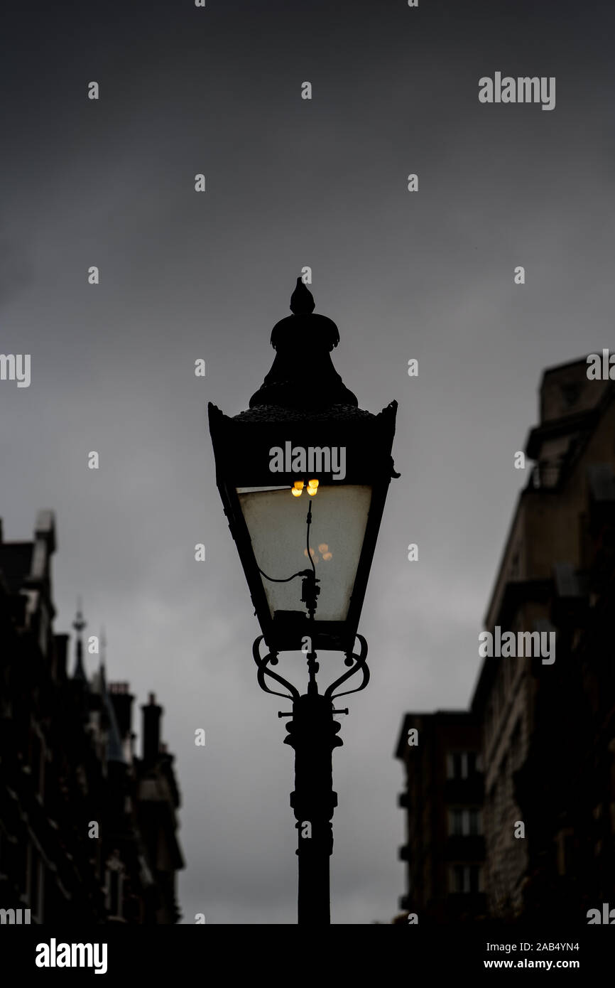 Gas Lamp Victorian London High Resolution Stock Photography and Images ...
