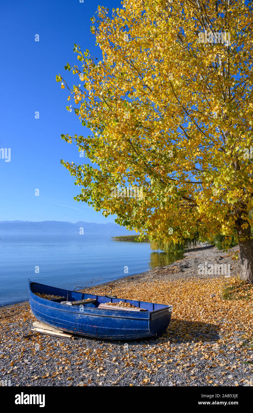 Autumn on the shore of Lake Ohrid near Peshtani in North Macedonia, Europe. Stock Photo