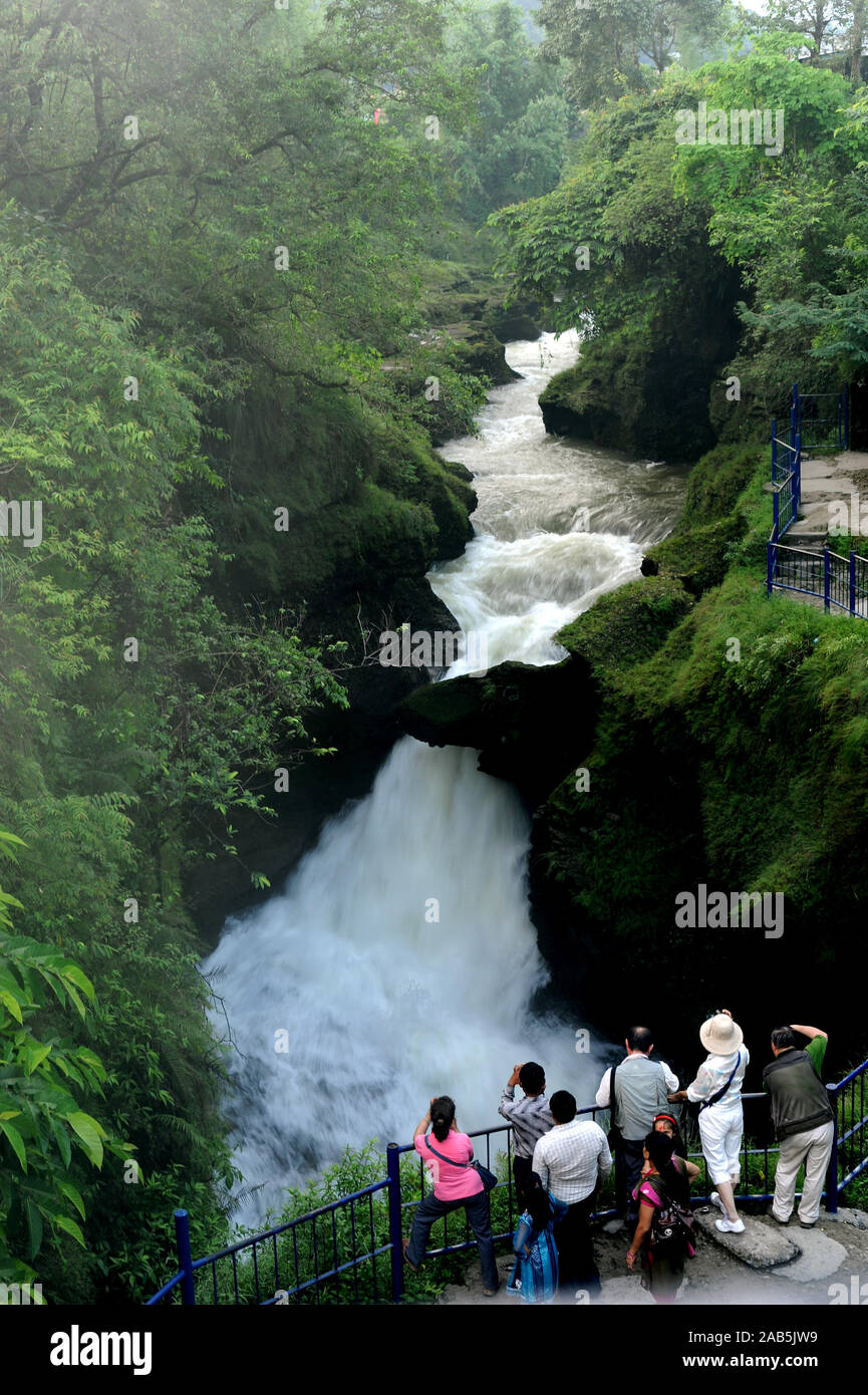 Nepal pokhara devis falls hi-res stock photography and images - Alamy