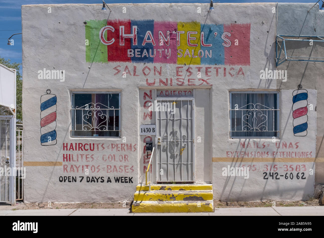Albuquerque hair salon hires stock photography and images Alamy