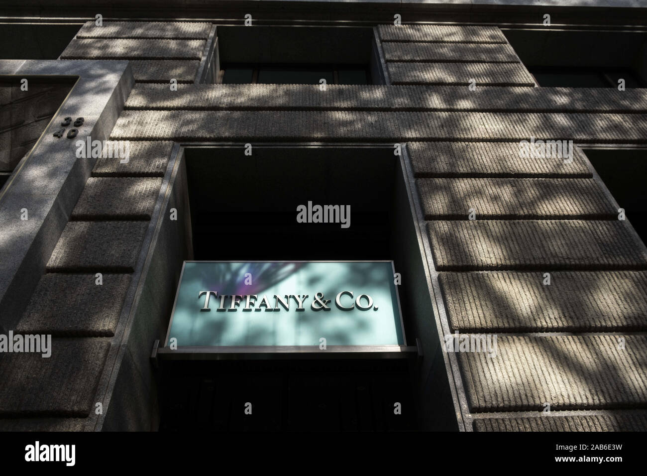 The entrance of the Louis Vuitton store on Barcelona's Passeig de News  Photo - Getty Images