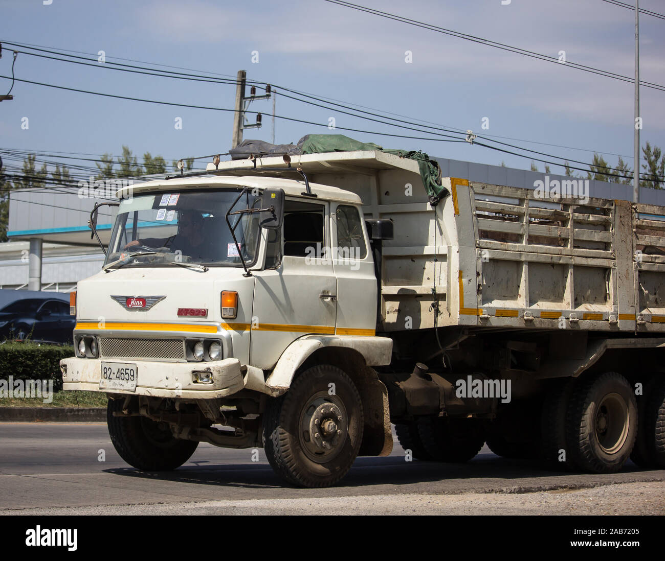Chiangmai Thailand November 19 2019 Private Old Hino Dump Truck On Road No 1001 8 Km From Chiangmai Business Area Stock Photo Alamy