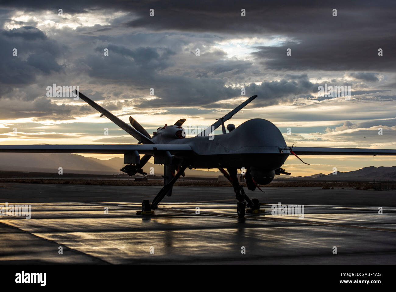 24 7 365 High Resolution Stock Photography And Images Alamy 24 7 365 High Resolution Stock Photography And Images Alamy
