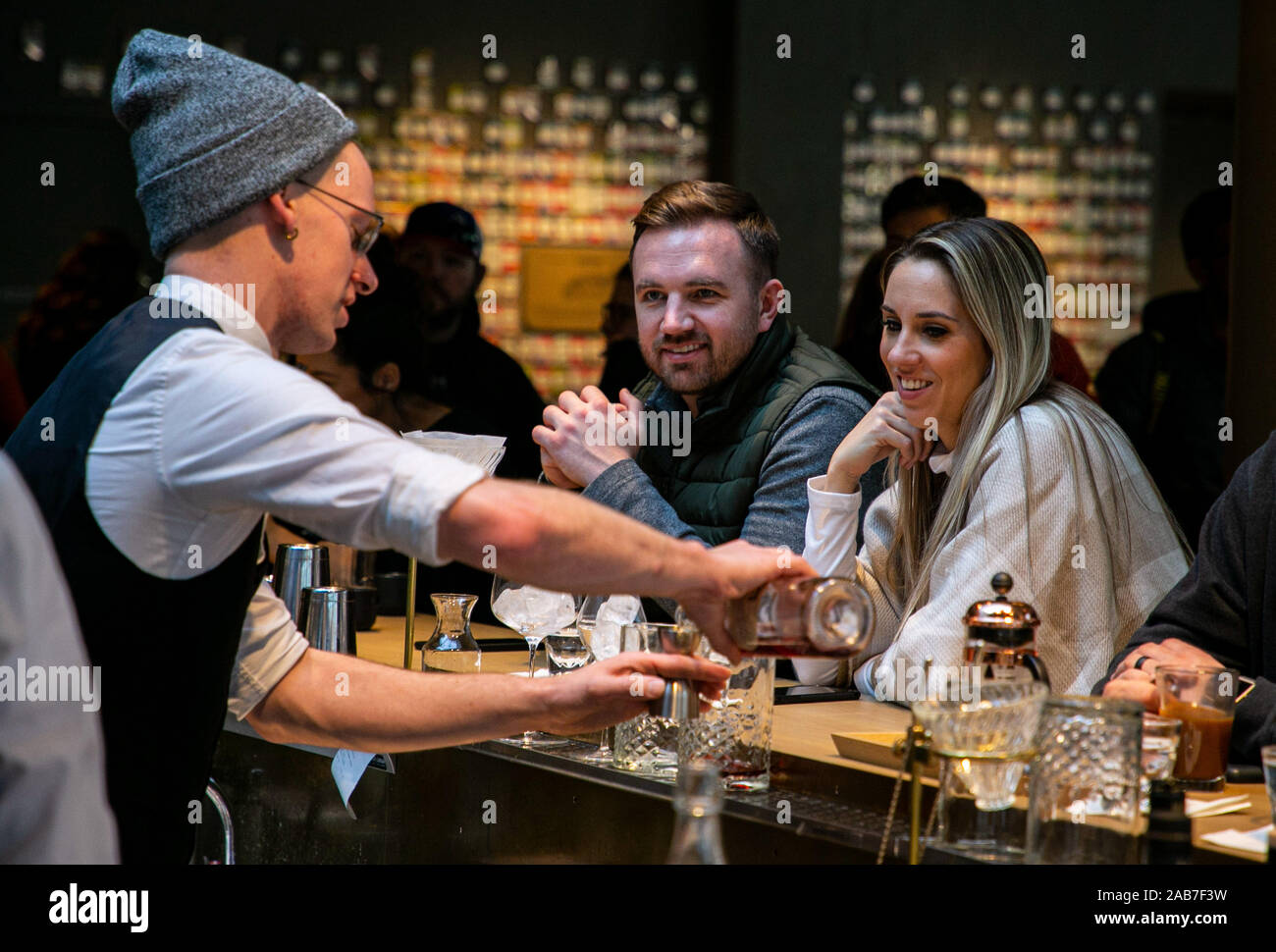 Chicago, USA. 25th Nov, 2019. A bartender mixes a drink at the new