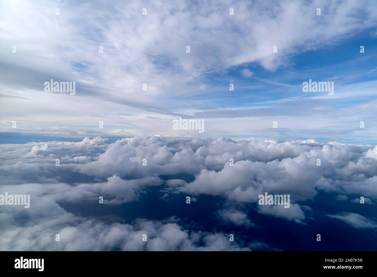 Clouds from airplane hi-res stock photography and images - Alamy
