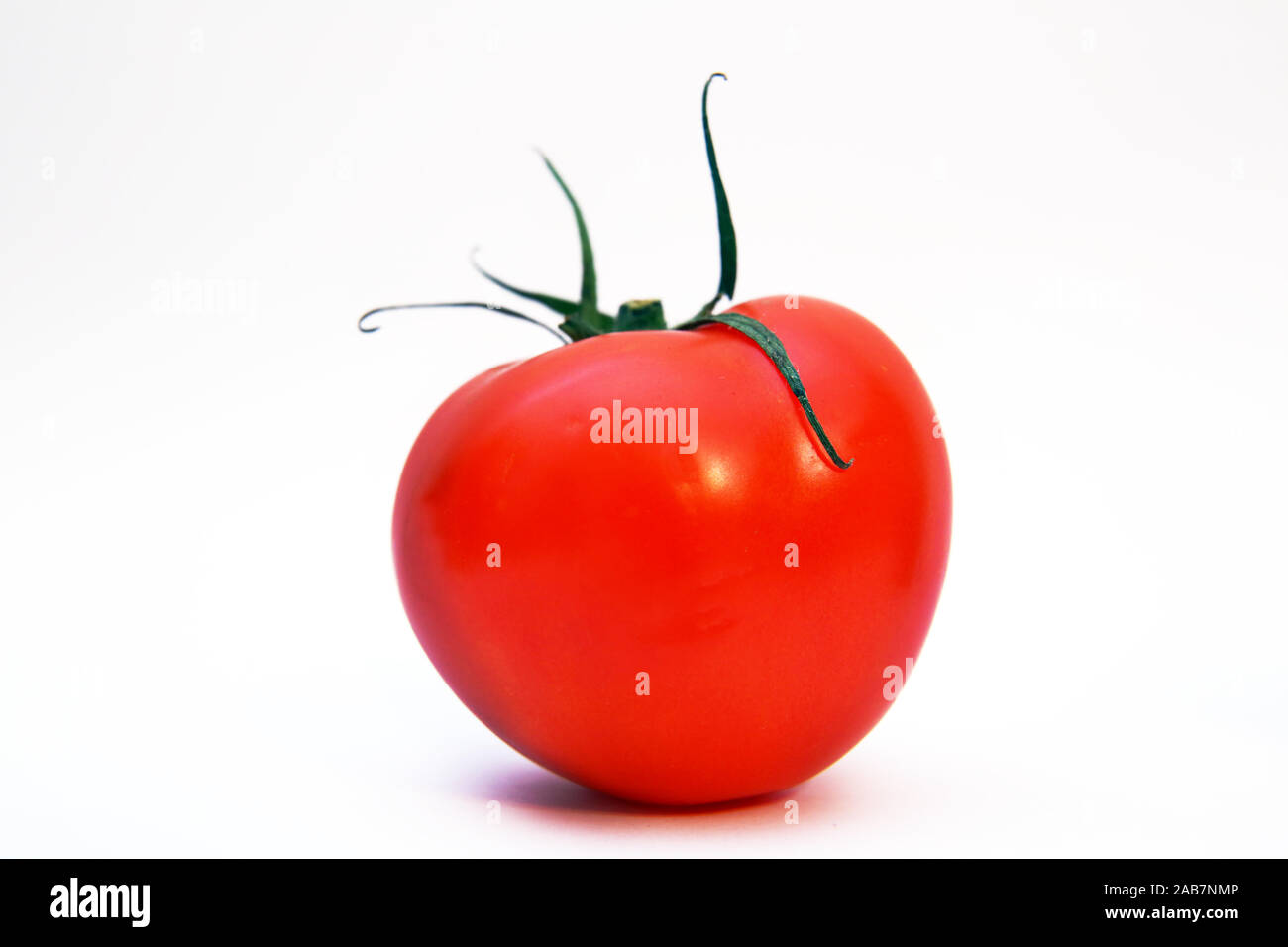 Red tomato isolated on white background. Clipping path . Fresh tomato ...