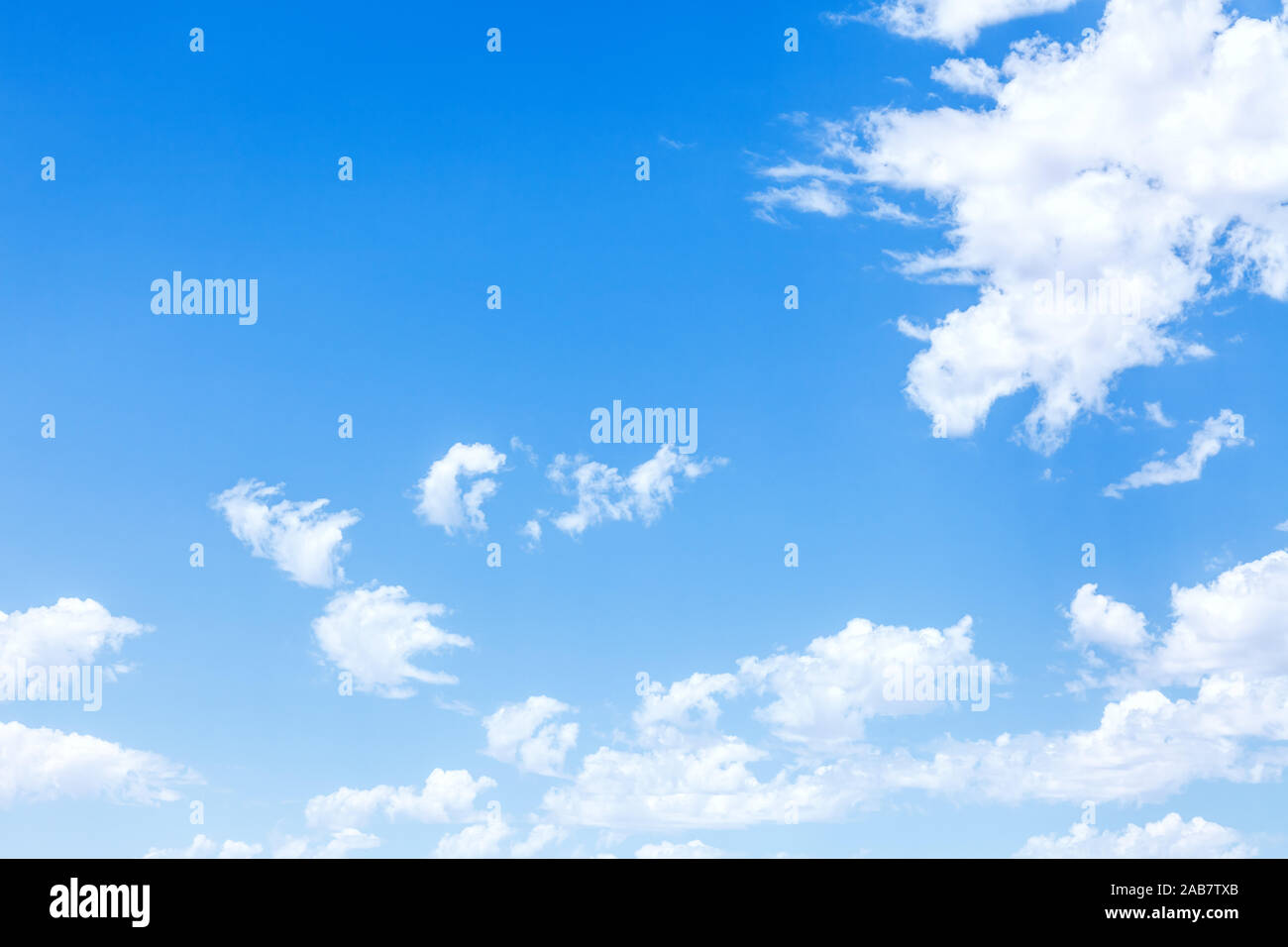 Blauer Himmel mit weissen Wolken Stock Photo