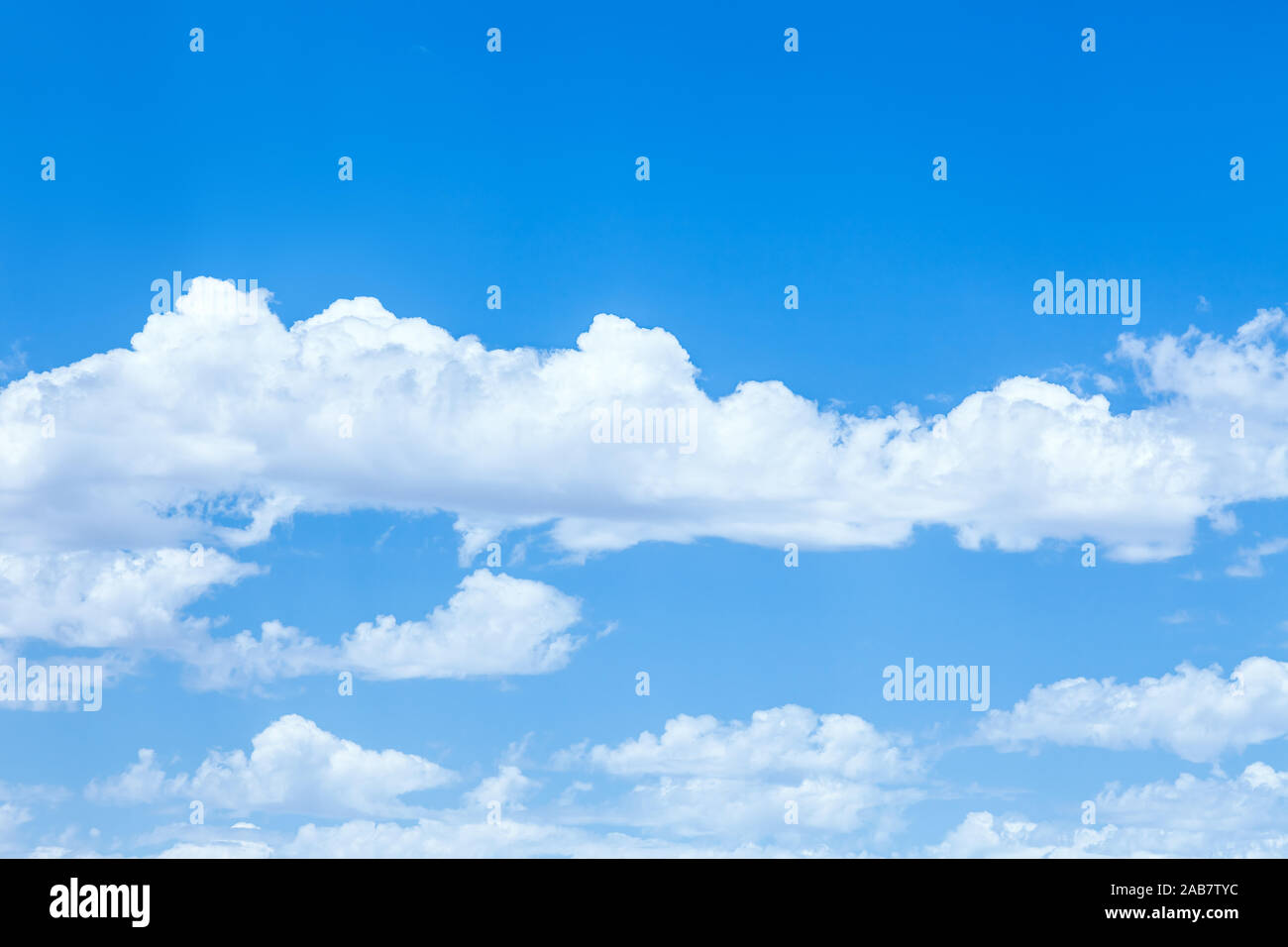 Blauer Himmel mit weissen Wolken Stock Photo