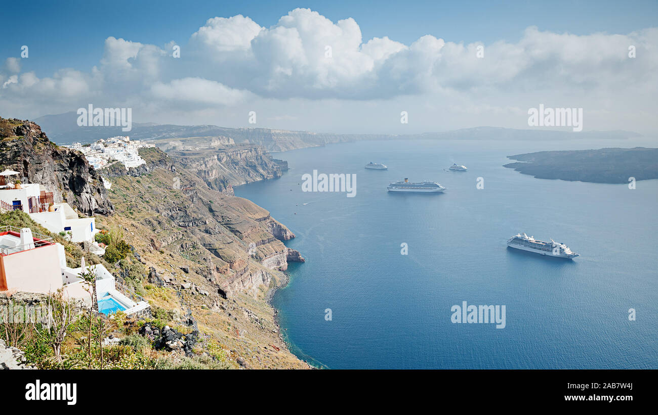 Schoener Blick auf Santorini in Griechenland Stock Photo