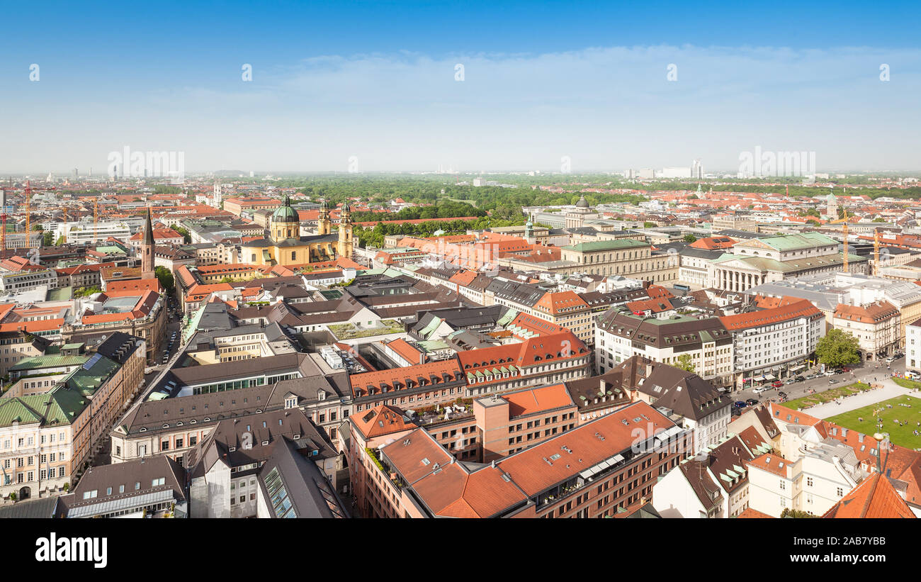 Eine Panoramaaufnahme der Stadt Muenchen in Bayern, Deutschland Stock Photo