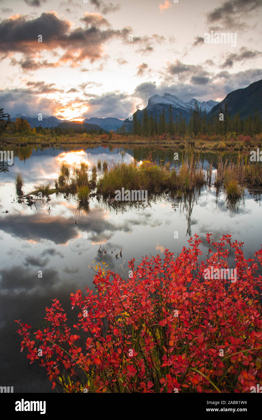 Sunrise at Vermillion Lakes with Mount Rundle in autumn, Banff National Park, UNESCO, Alberta, Rocky Mountains, Canada, North America Stock Photo