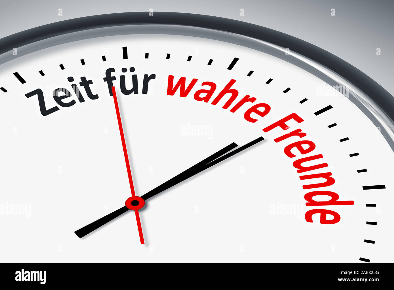 Ein simples Ziffernblatt mit der Aufschrift: 'Zeit fuer wahre Freunde' Stock Photo