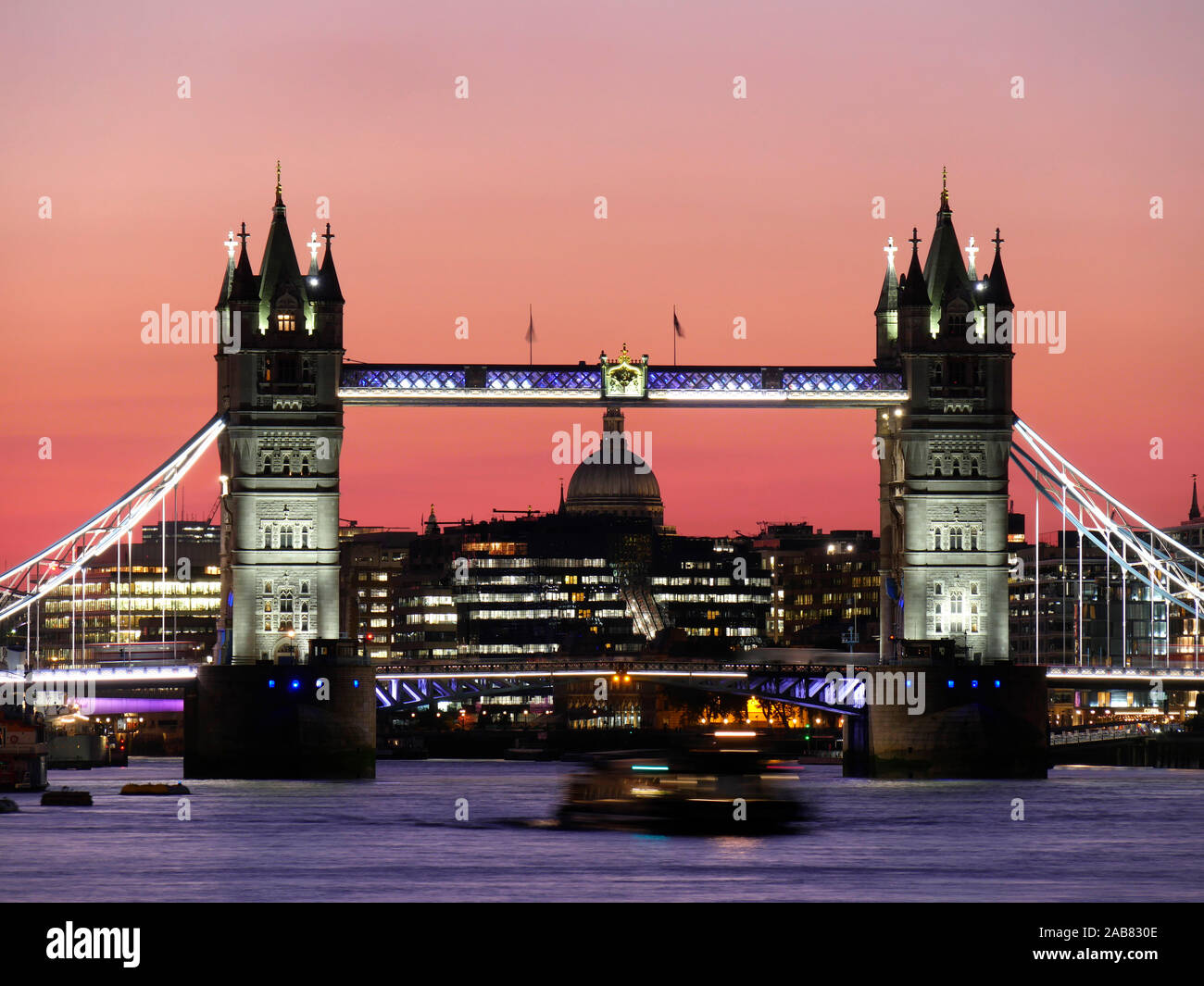Panoramic view of Tower Bridge framing St. Paul's Cathedral, London, England, United Kingdom, Europe Stock Photo