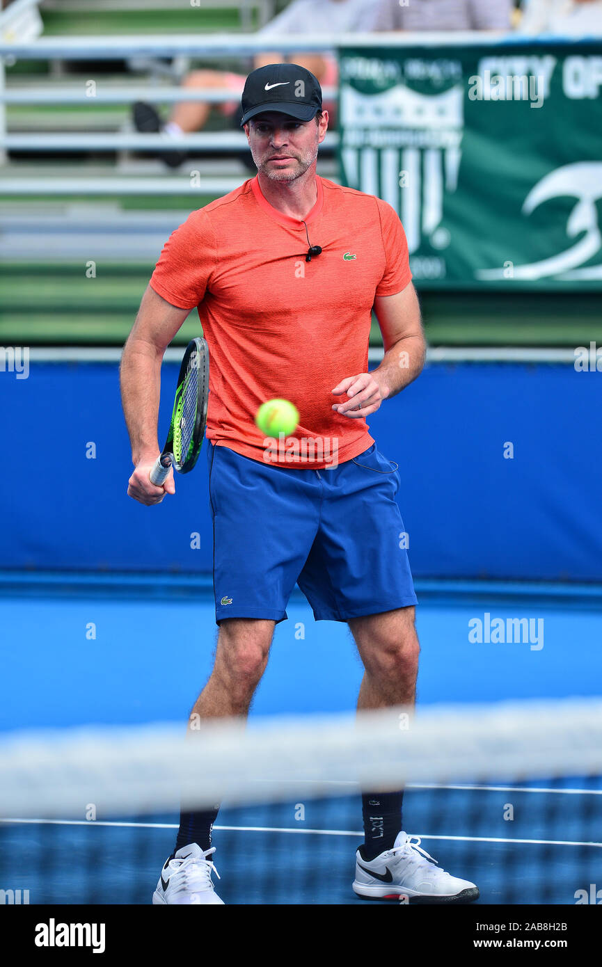 Delray Beach, FL, USA. 23rd Nov, 2019. Scott Foley attends the 30TH Annual Chris Evert Pro-Celebrity Tennis Classic at the Delray Beach Tennis Center on November 23, 2019 in Delray Beach, Florida. Credit: Mpi10/Media Punch/Alamy Live News Stock Photo