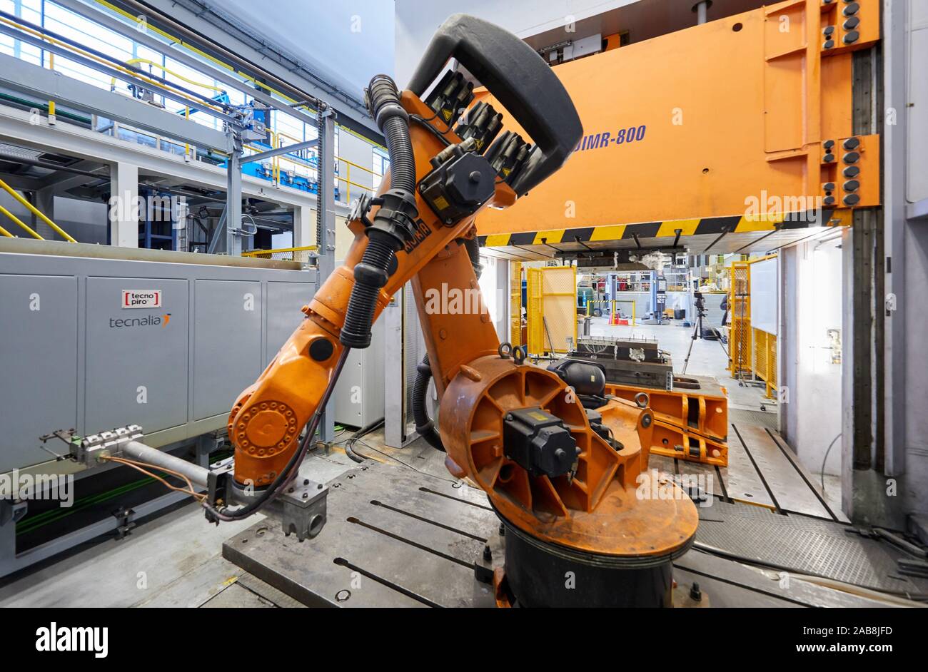 Robot that introduces materials in the oven and later takes them to the press, Hot stamping cell, Industry Unit, Automotive Industry, Technology Stock Photo