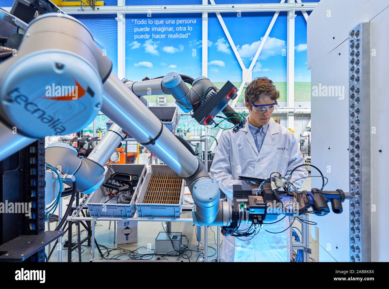 Use of flexible robotics in industrial manufacturing processes, Mobile