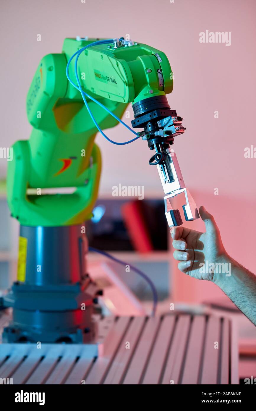 Robotics development in industry, Robot, Advanced manufacturing Unit, Technology Centre