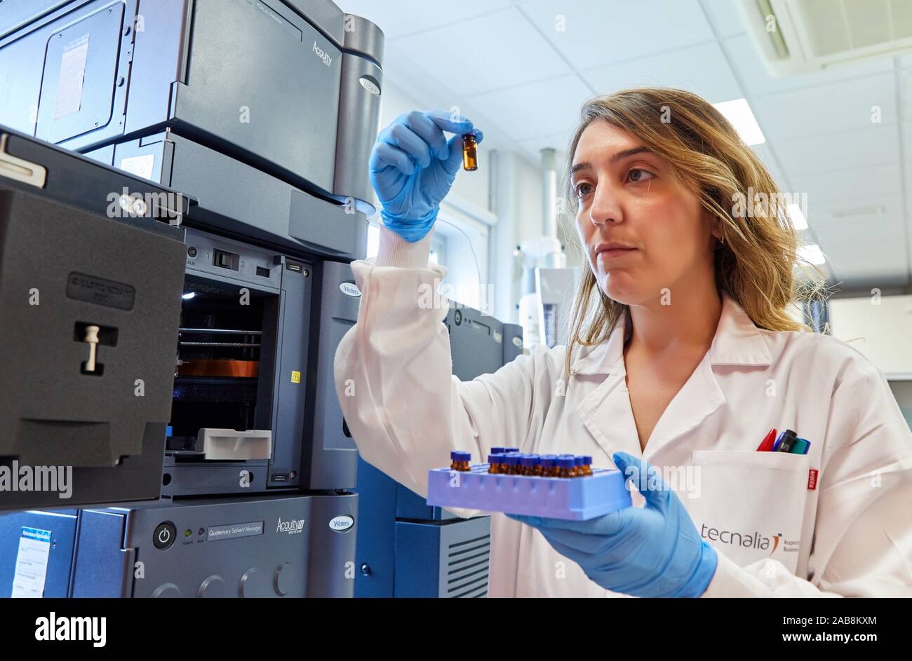 Researcher, Gas and liquid chromatograph, Biotechnology Laboratory