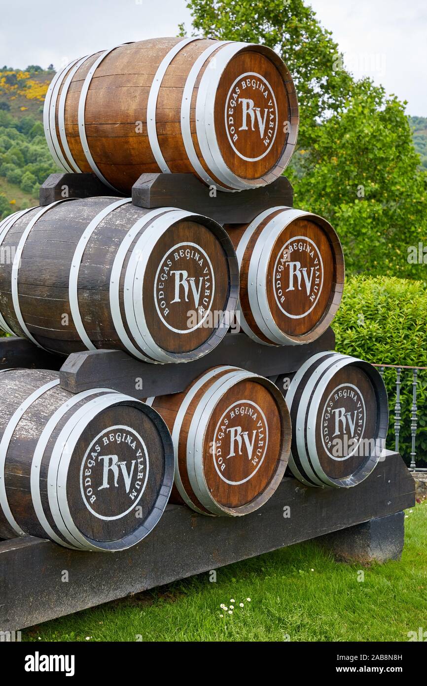 Regina Viarum Winery, Ribeira Sacra, Heroic Viticulture, Sil river canyon, Sober, Lugo, Galicia, Spain Stock Photo