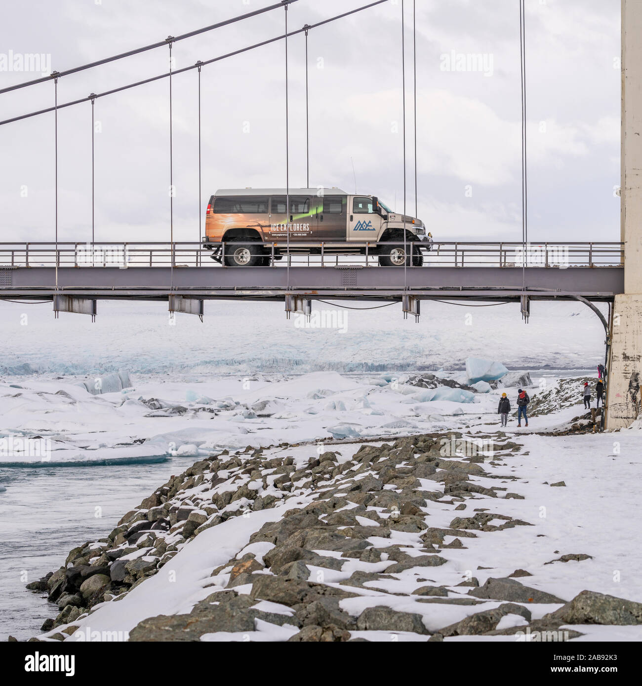 Jokulsarbru bridge, Jokulsarlon Glacial Lagoon, Iceland Stock Photo