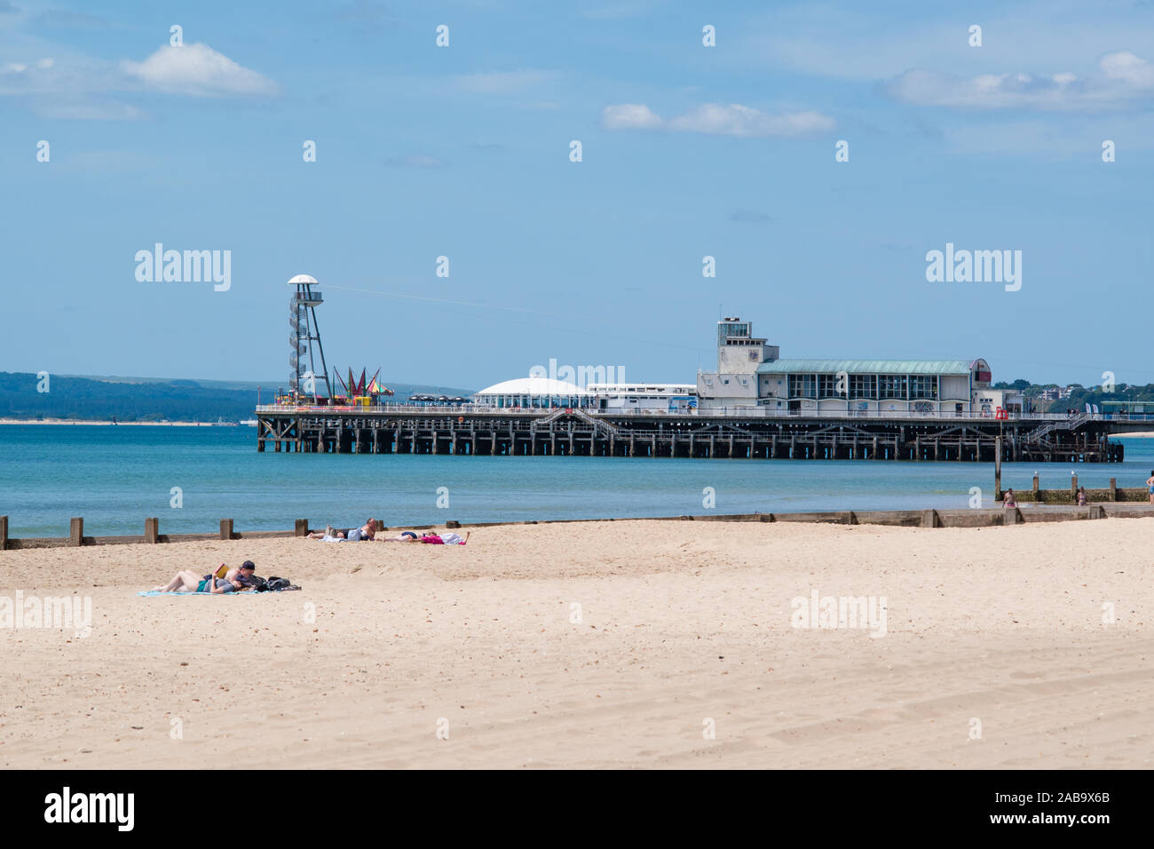 Boscombe Beach Hi-res Stock Photography And Images - Alamy