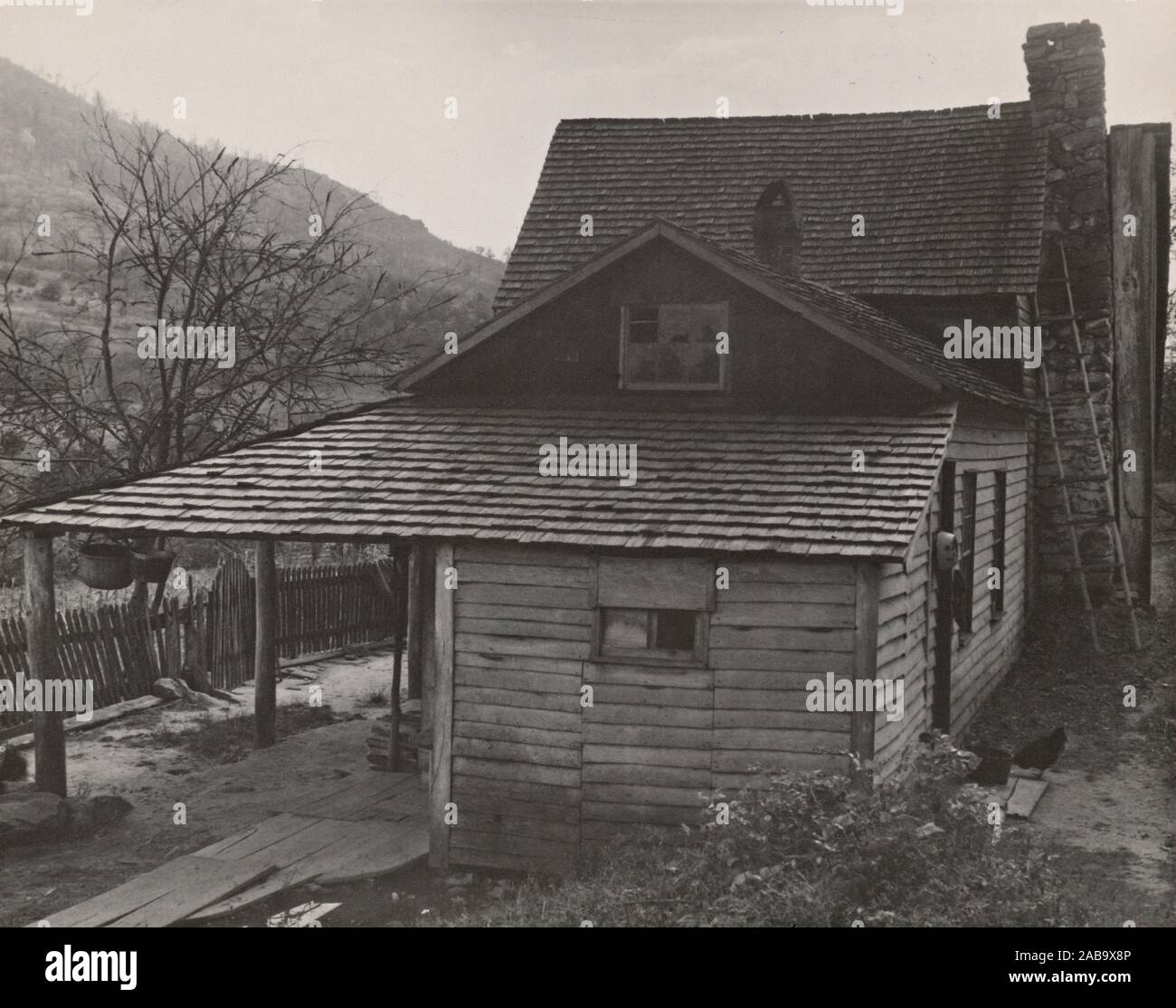 Farm buildings. Shenandoah National Park, Virginia. United States. Farm Security Administration (Sponsor) Rothstein, Arthur (1915-1985) Stock Photo