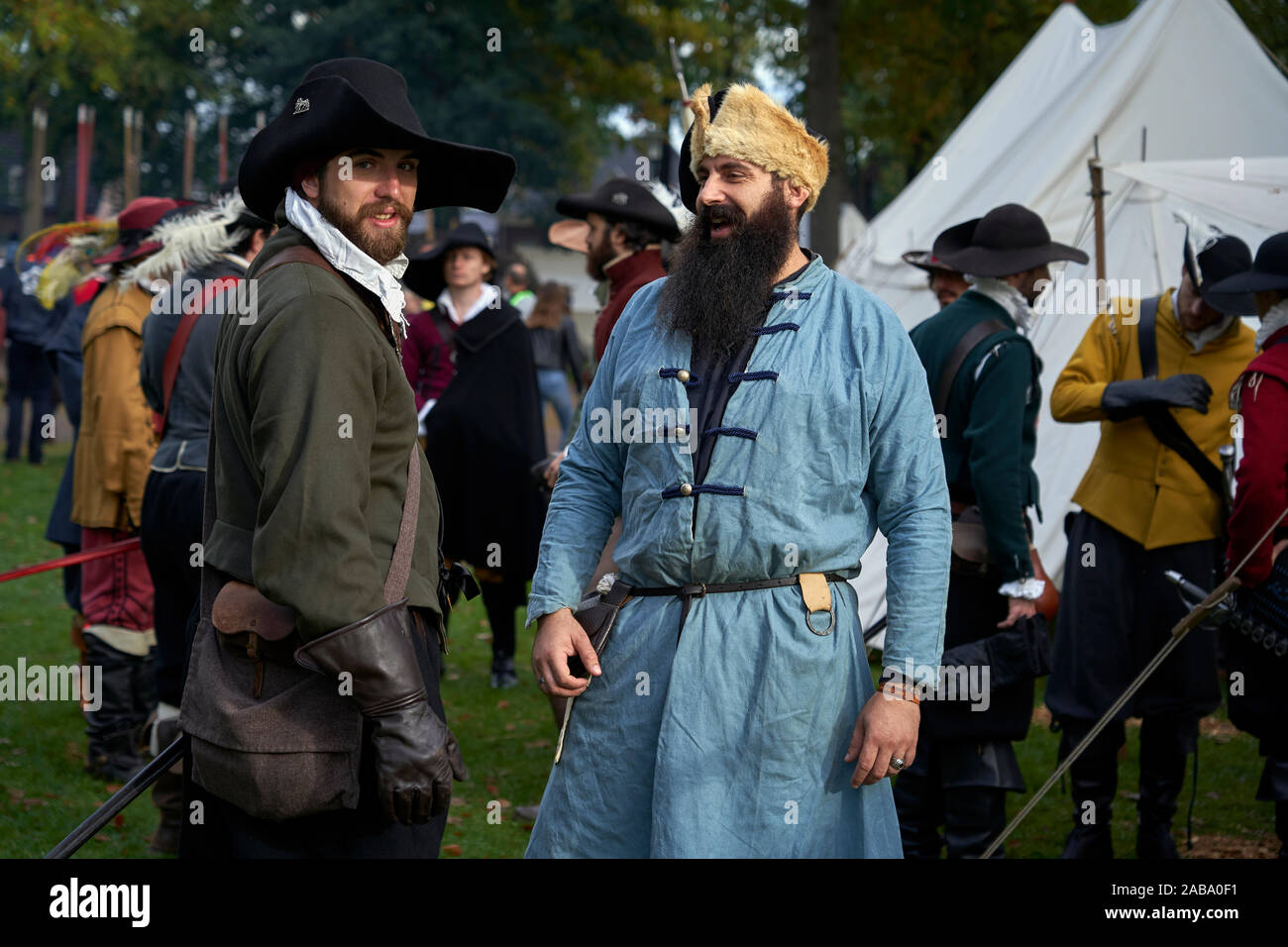 Italian participants rest in the camp before the performance of the battle Stock Photo