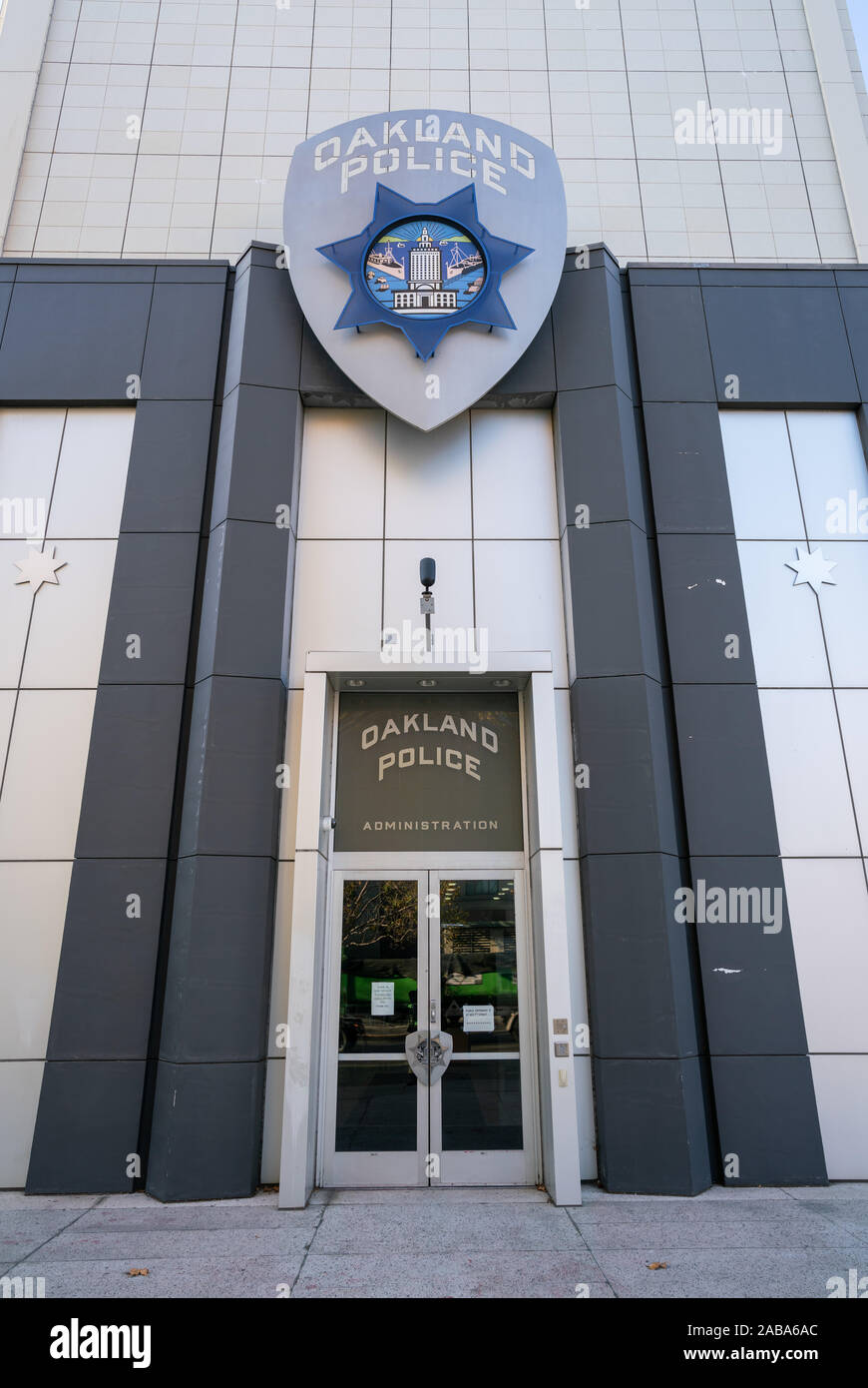 Oakland Police Station, Oakland, California Stock Photo Alamy