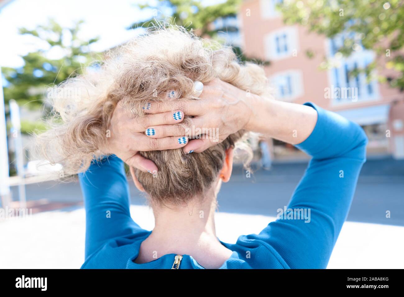 Woman Head Hands Rear View High Resolution Stock Photography and Images ...