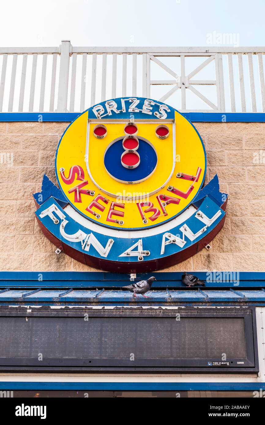 Skee ball hires stock photography and images Alamy