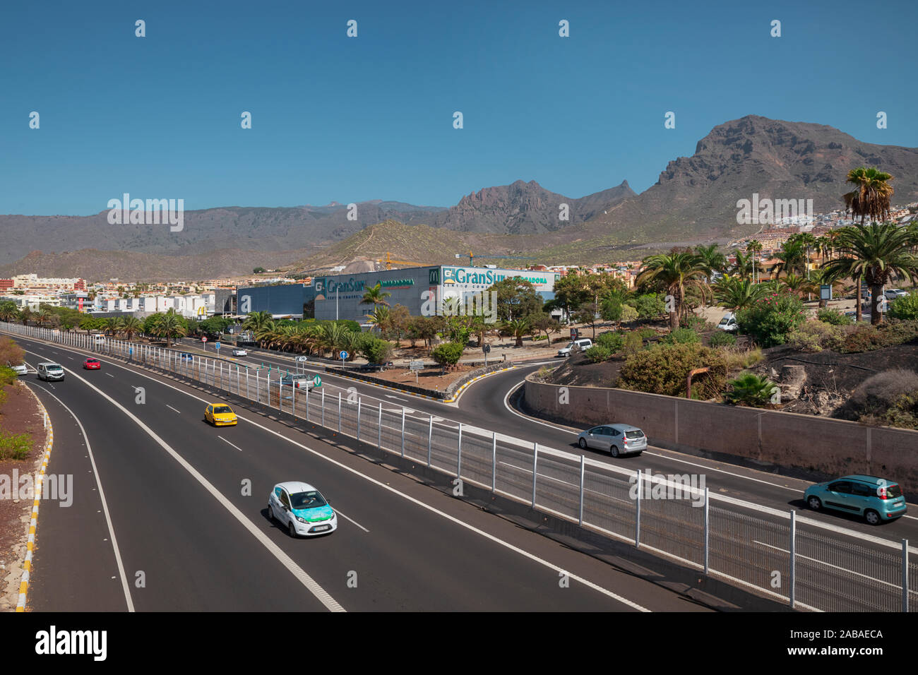 centre-commercial-centre-commercial-tenerife-hi-res-stock-photography