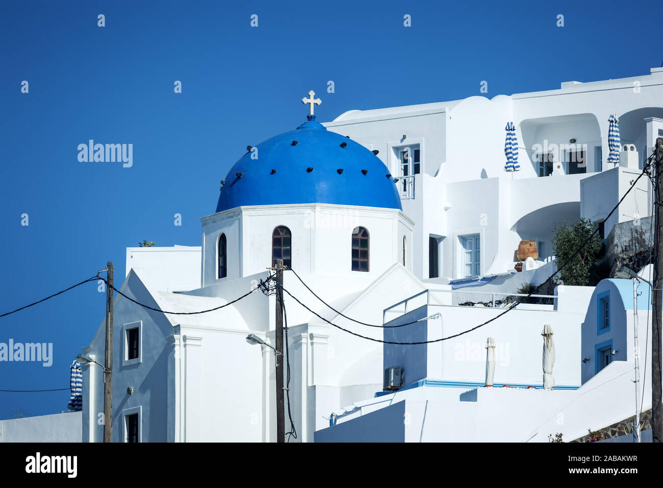 Eine schoene Kirche auf der Insel Santorini in Griechenland Stock Photo