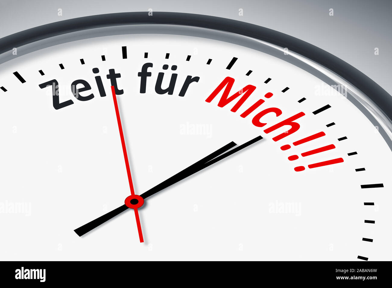 Ein simples Ziffernblatt mit der Aufschrift: 'Zeit fuer Mich!!!' Stock Photo