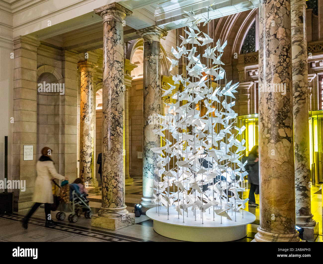 London, UK. 26th Nov 2019. The V&A Christmas tree installation, 'Freedom', is a contemporary reimagining of the Christmas tree and is the centrepiece of the this year's bicentenary celebrations, marking the 200th anniversary of Queen Victoria and Prince Albert's births. Each of the 200 ornately folded origami birds represents a year of the bicentenary. Created by designer Anna Hünnerkopf as part of a competition for students of the University of Applied Sciences in Coburg. Credit: Guy Bell/Alamy Live News Stock Photo