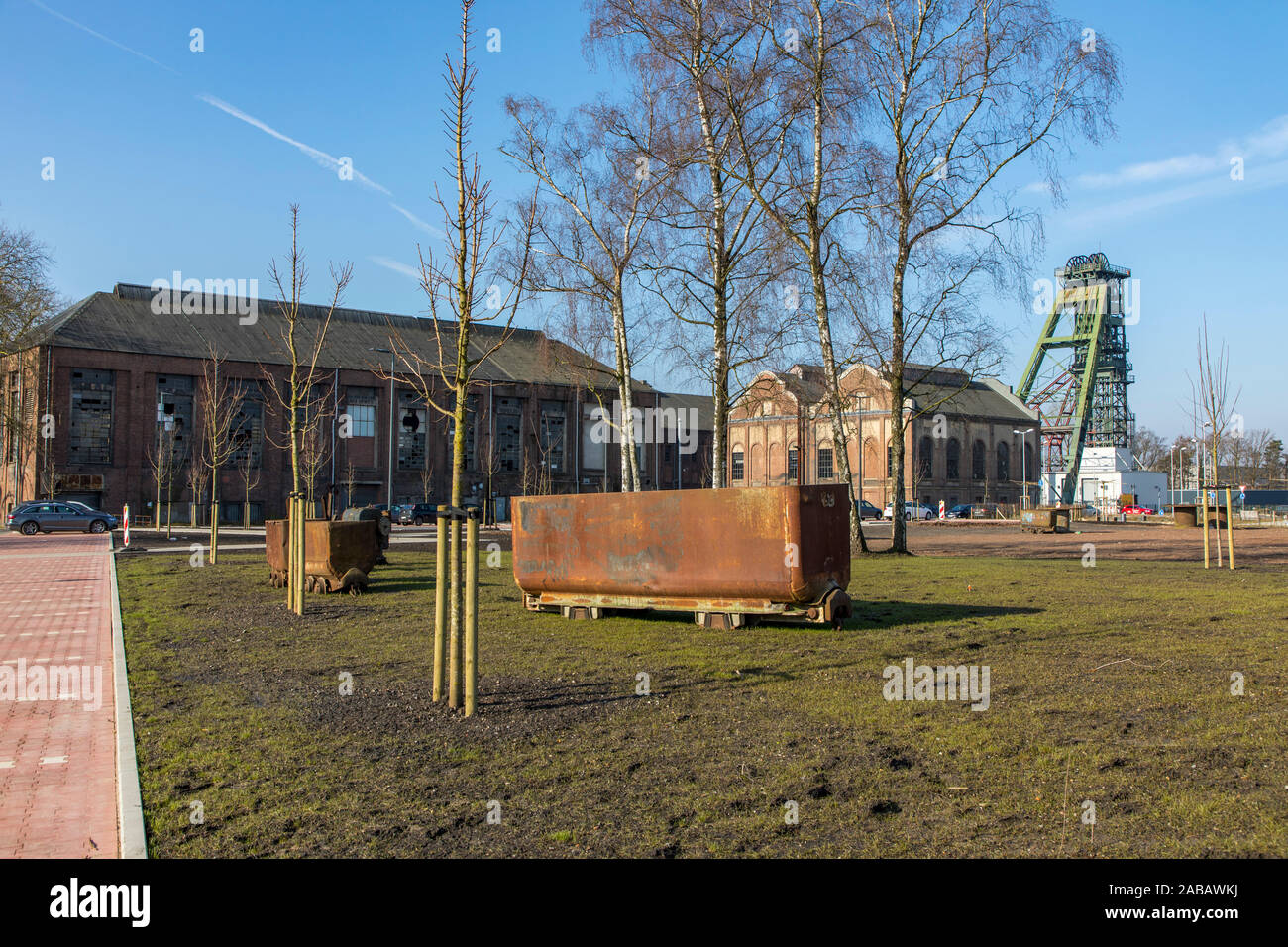 Pit frame of shaft 2, the former colliery sovereign Leopold, in Dorsten, today a mixture of culture and tissue use, mine cars, coal lorries, Stock Photo