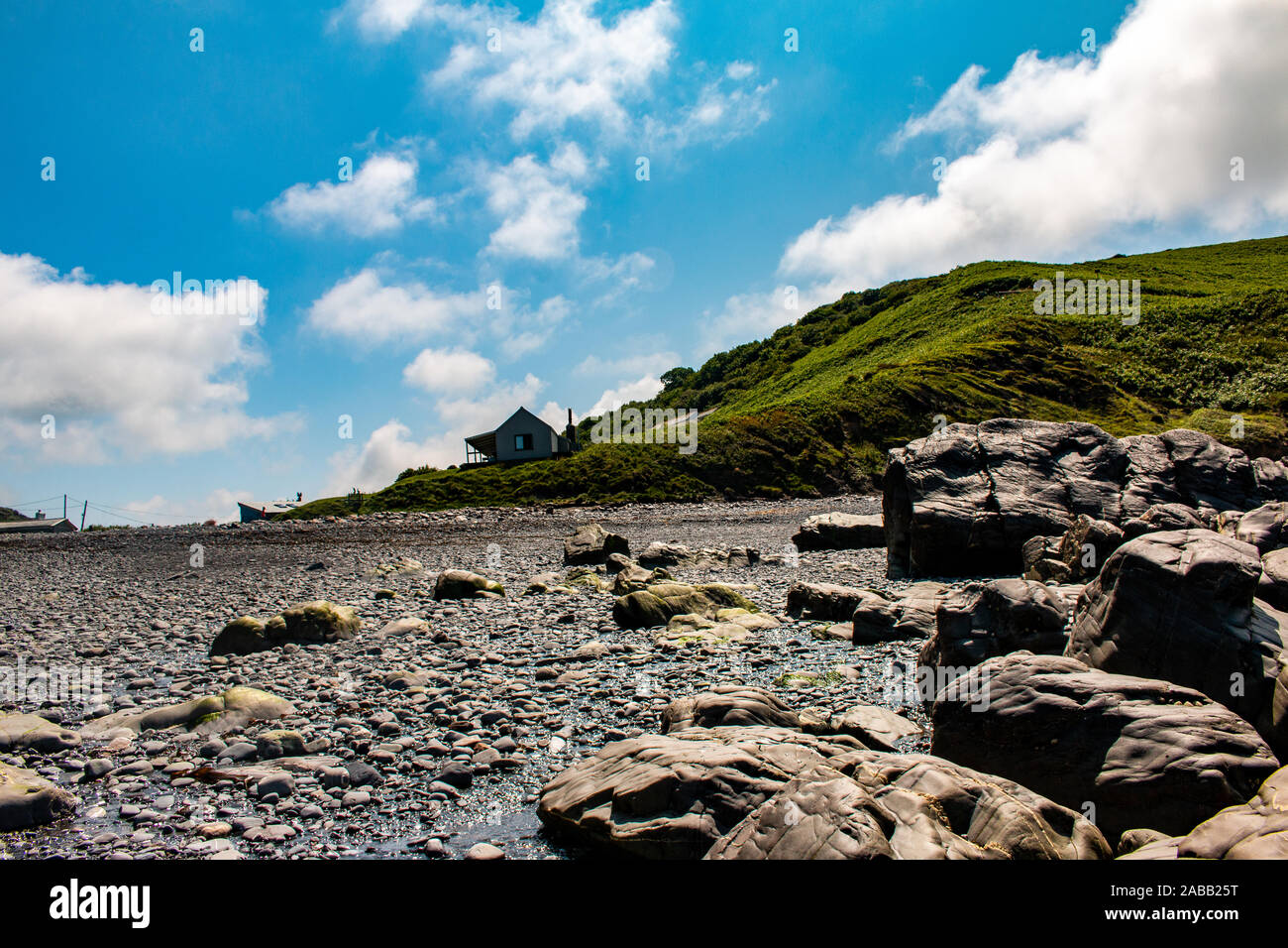 Millook Haven North Cornwall Beach Hut Fishing Geology Stock Photo - Alamy
