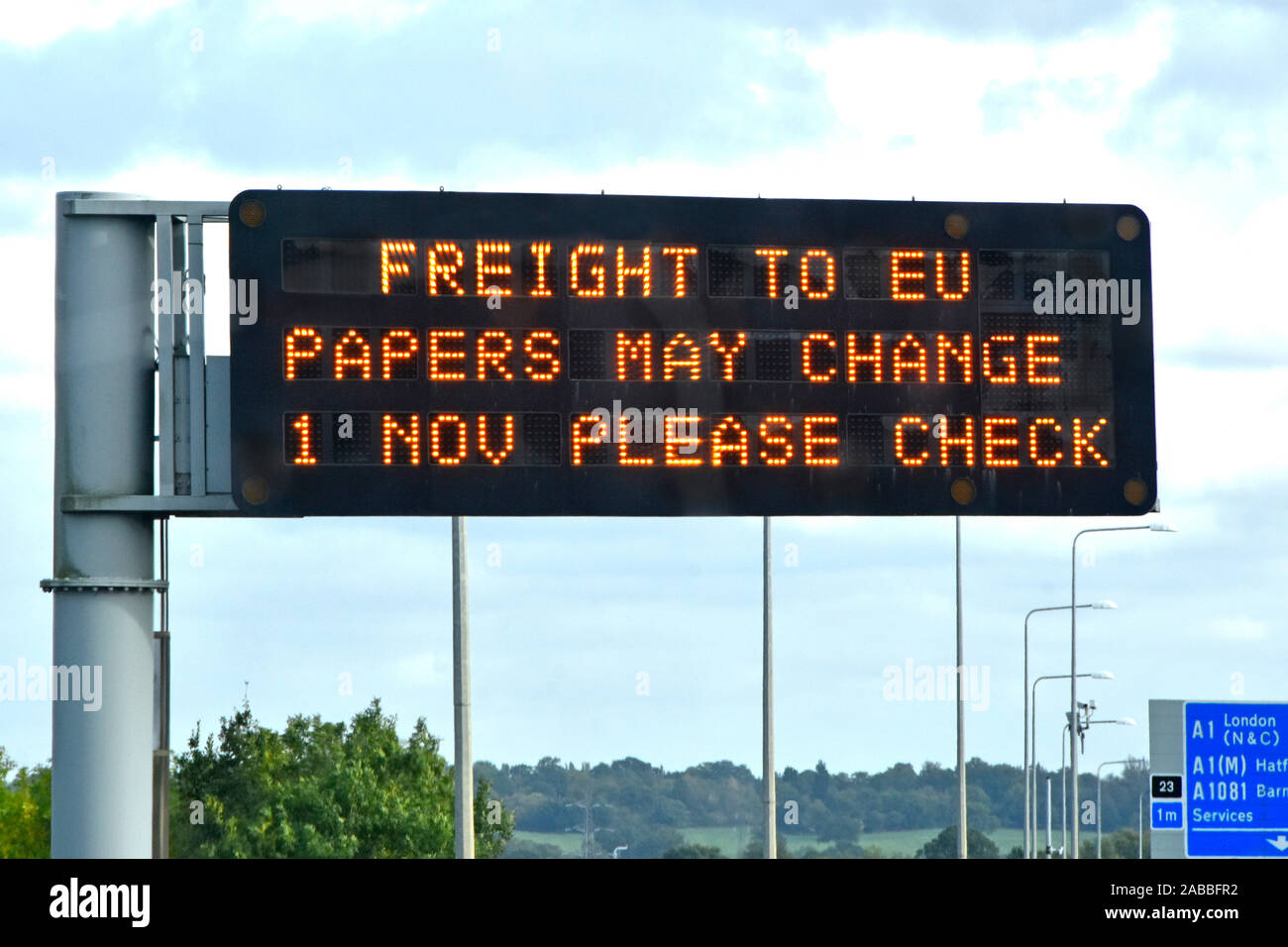 Single panel M25 motorway sign message to freight business lorry truck driver to check EU paperwork ahead of Brexit rules changes London England UK Stock Photo