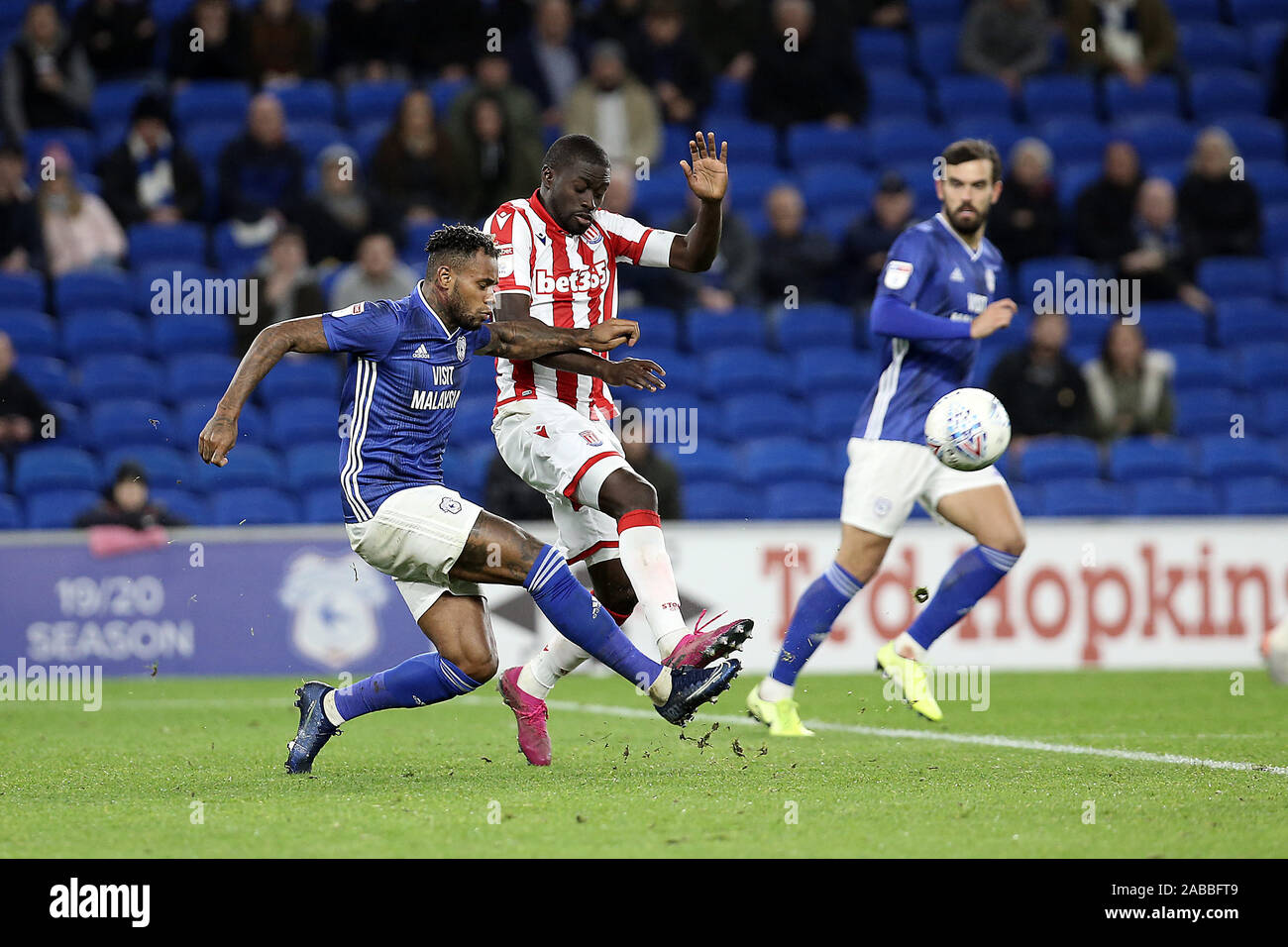 Leandro Bacuna Says Having The Support Of The Fans Makes Football As Cardiff  City Aim To Continue Unbeaten Start - Dai Sport