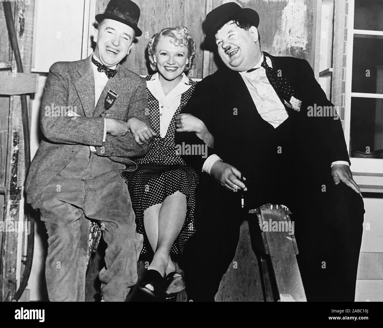 BLOCKHEADS, from left Stan Laurel, Minna Gombell, Oliver Hardy on set
