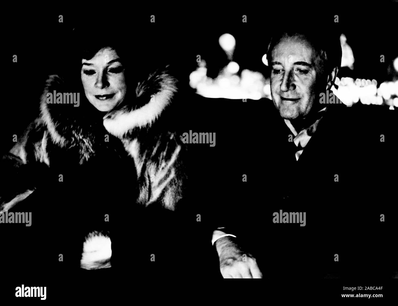 BEING THERE, from left, Shirley MacLaine, Peter Sellers, 1979, ©United